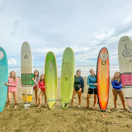 乌维塔 Nomadic Surf Camp旅舍 外观 照片