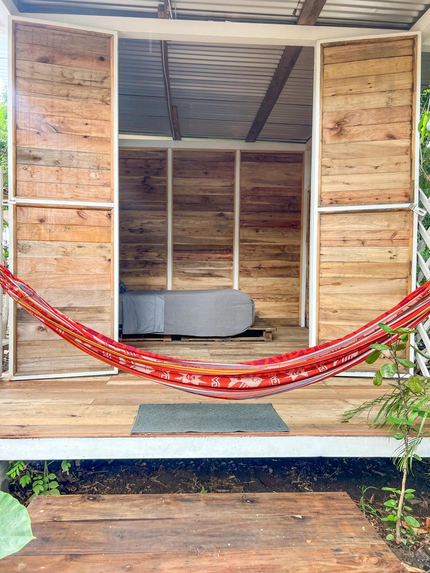 乌维塔 Nomadic Surf Camp旅舍 外观 照片
