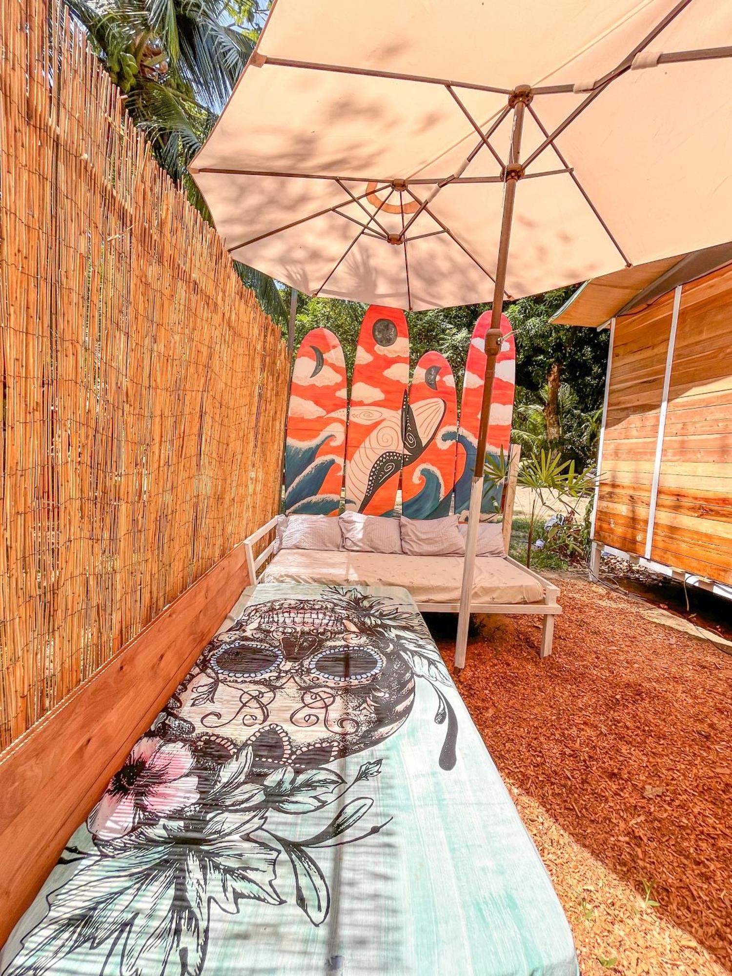 乌维塔 Nomadic Surf Camp旅舍 外观 照片