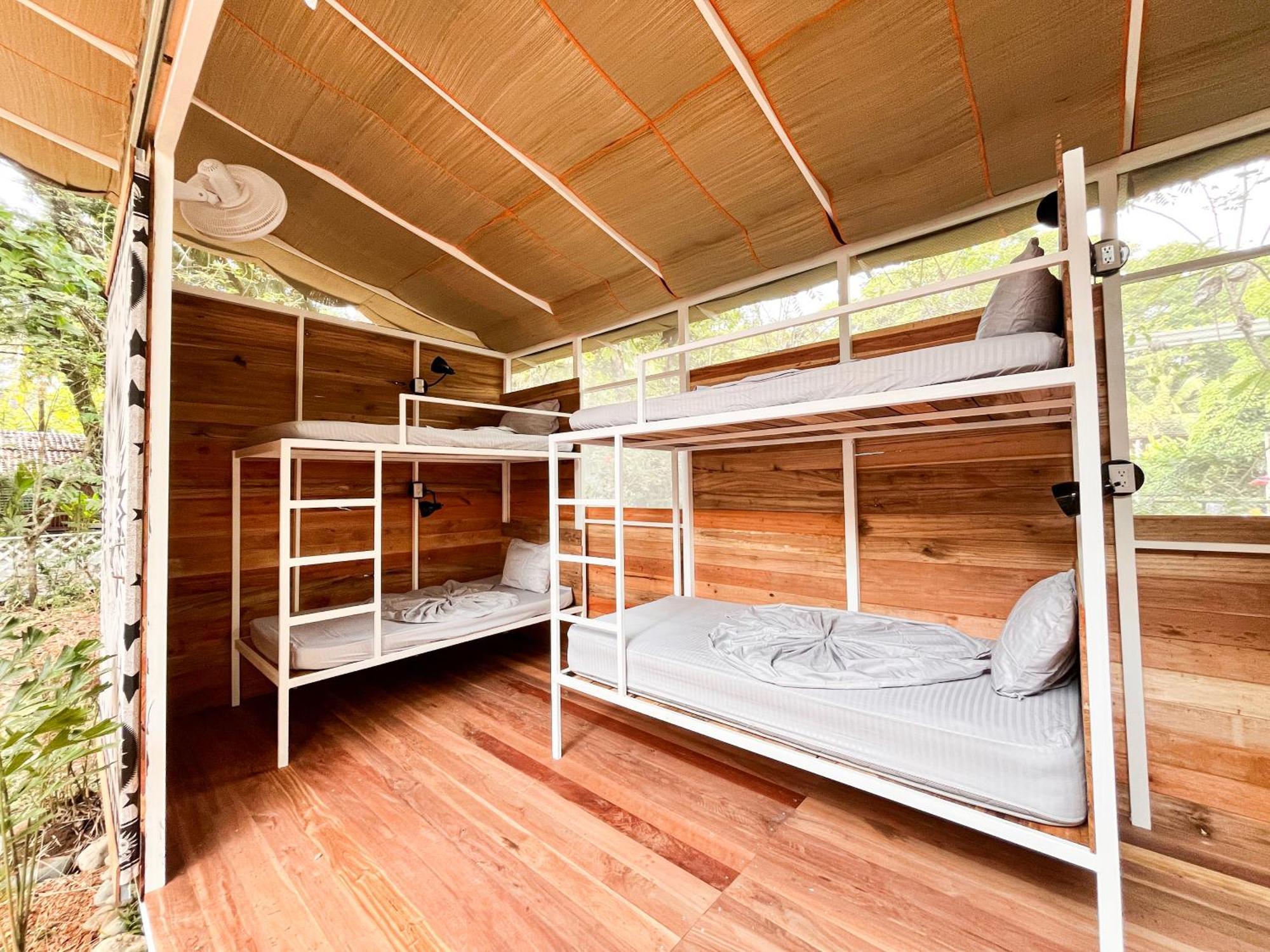 乌维塔 Nomadic Surf Camp旅舍 外观 照片